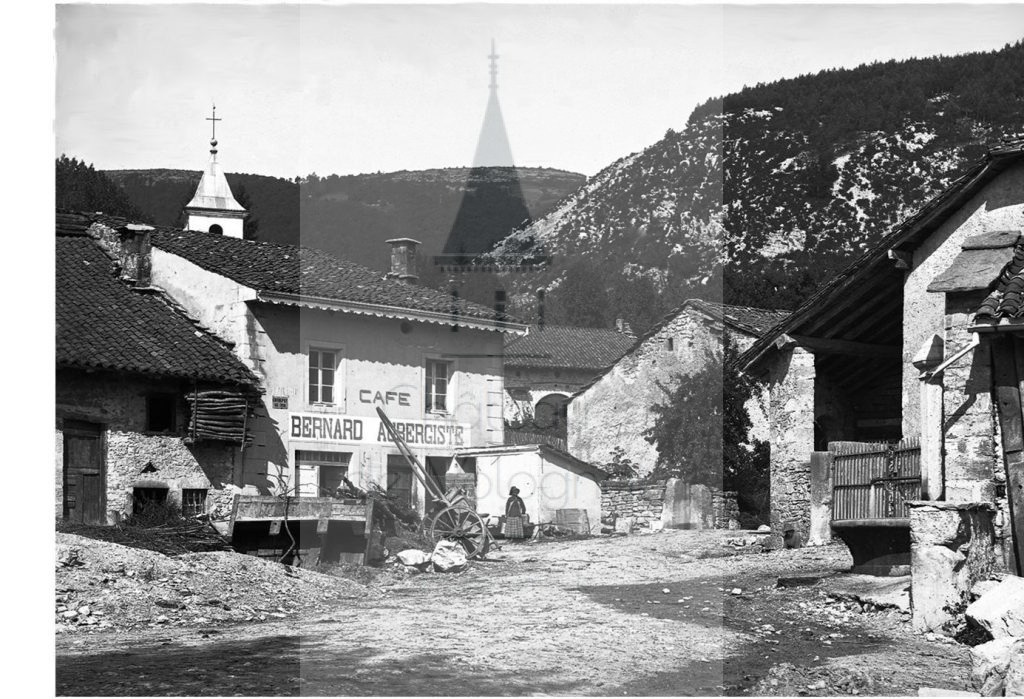 Château de Volognat - Photos - Hubert Vaffier - Volognat - L'auberge dans le village - 19/10/1886 - 1000