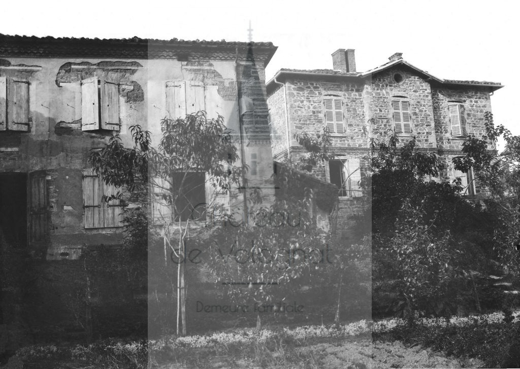 New - Château de Volognat - Photos - Hubert Vaffier - Les Halles - La cure - 1880-09-29 - 129