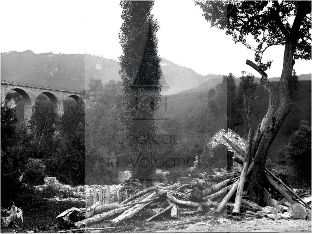 Château de Volognat - Photos - Hubert Vaffier - Tacon - Le viaduc - 09/08/1889 - 1467