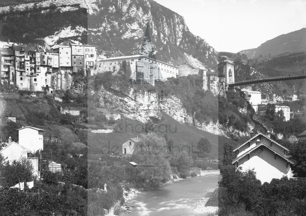 Château de Volognat - Photos - Hubert Vaffier - Saint Claude - Vue pris sur le pont de la Poya - 17/08/1889 - 1478