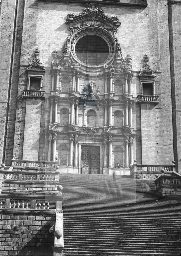 New - Château de Volognat - Photos - Hubert Vaffier - Gerona - Façade de la cathédrale - 1889-03-13 - 1503