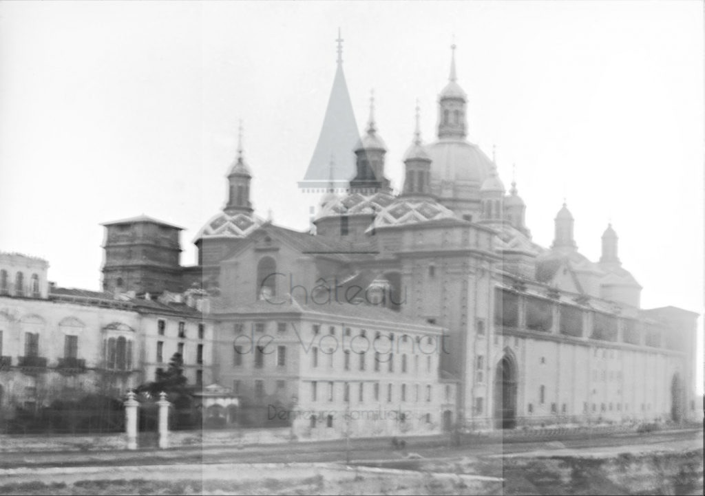 Château de Volognat - Photos - Hubert Vaffier - Saragosse - N. D. del Pilar vue du pont - 20/03/1889 - 1520