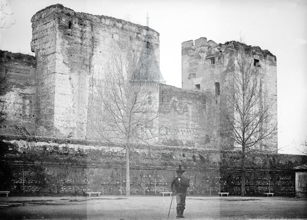 New - Château de Volognat - Photos - Hubert Vaffier - Grenade - L'Alambra tours Quebrada et Hommage - 1889-04-08 - 1583