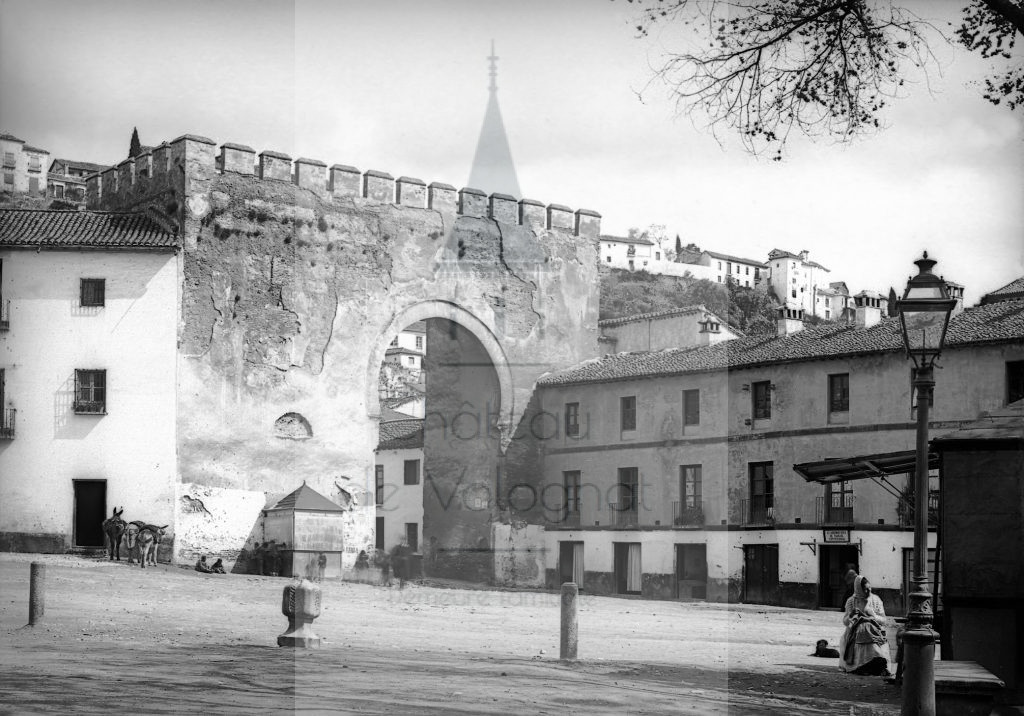 Château de Volognat - Photos - Hubert Vaffier - Grenade - L'Alambra porte d'Elvira - 11/04/1889 - 1612