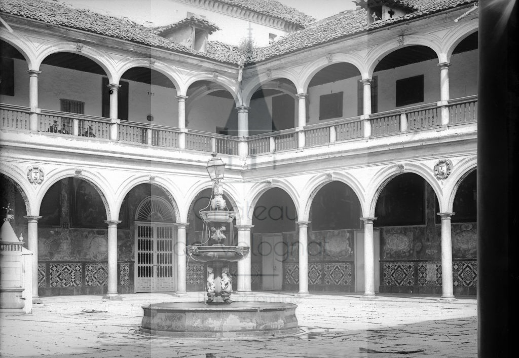 New - Château de Volognat - Photos - Hubert Vaffier - Grenade - L'Alambra intérieur du patio de l'hopital - 1889-04-11 - 1613