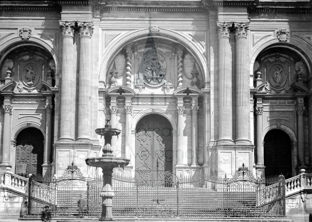 New - Château de Volognat - Photos - Hubert Vaffier - Malaga - Façade de la cathédrale - 1889-04-14 - 1624
