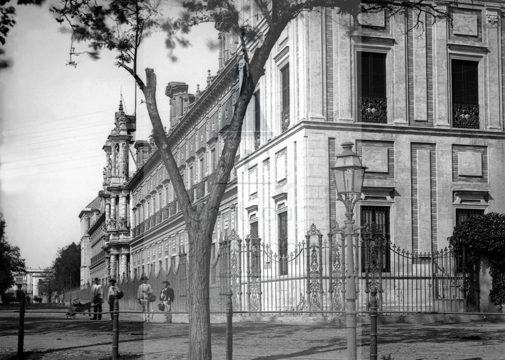 New - Château de Volognat - Photos - Hubert Vaffier - Seville - Palais du duc de Montpenssier - 1889-04-26 - 1659