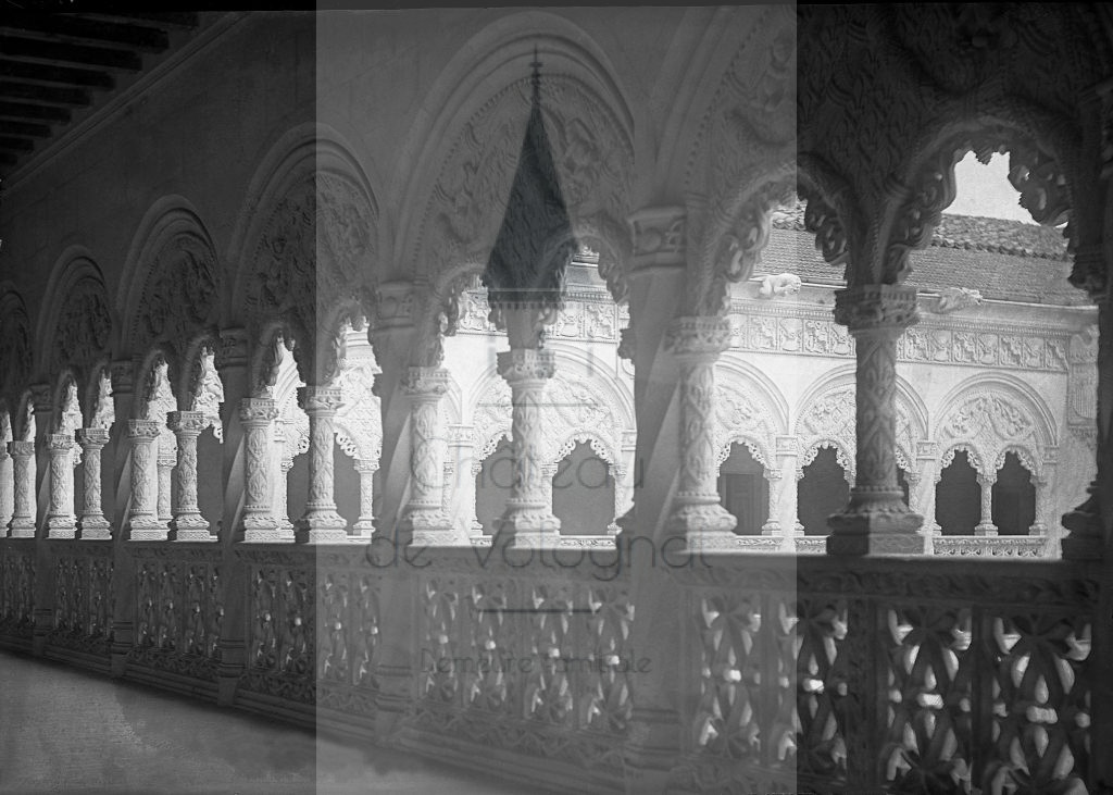 New - Château de Volognat - Photos - Hubert Vaffier - Valladolid - Cloitre de St Grégorio 1er galerie - 1889-05-24 - 1732