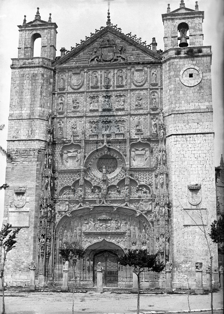New - Château de Volognat - Photos - Hubert Vaffier - Valladolid - Façade de san Pablo - 1889-05-24 - 1736