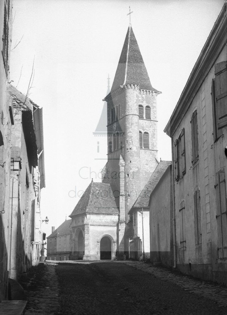 New - Château de Volognat - Photos - Hubert Vaffier - Cuisery - L'église et le porche - 1889-11-14 - 1752