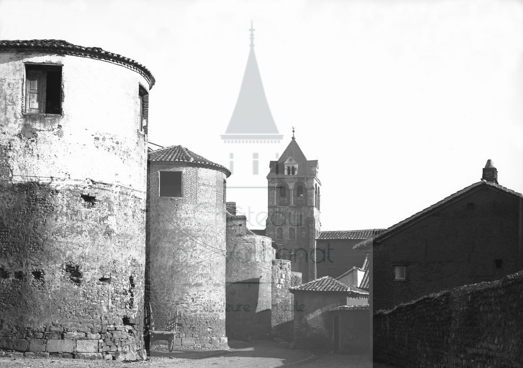New - Château de Volognat - Photos - Hubert Vaffier - Leon - Les fortifications - 1890-04-09 - 1799