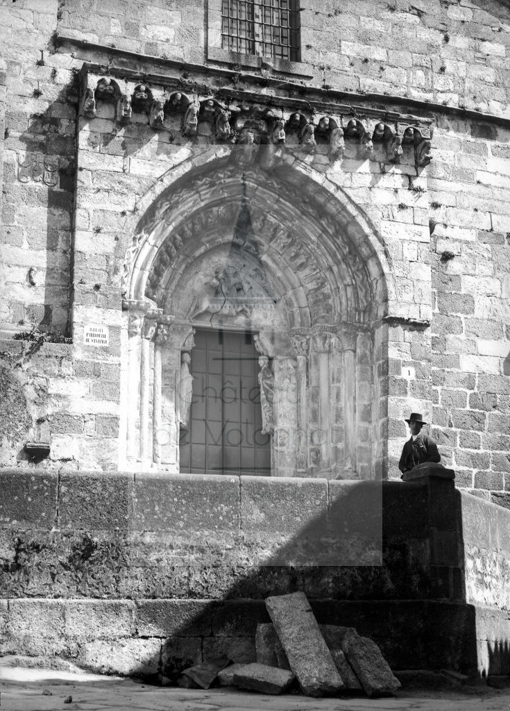 New - Château de Volognat - Photos - Hubert Vaffier - La Corogne - Façade de l'église Santiago - 1890-04-11 - 1816