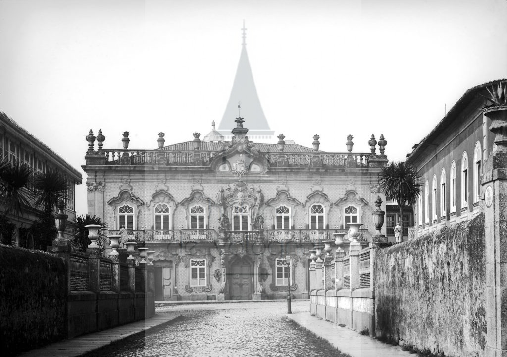 New - Château de Volognat - Photos - Hubert Vaffier - Braga - Palais réal à l'hopital - 1890-04-21 - 1864