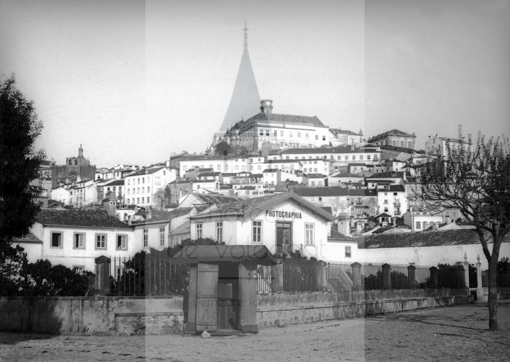 Château de Volognat - Photos - Hubert Vaffier - Coimbra - Vue prise du bord du Mondego - 23/04/1890 - 1872