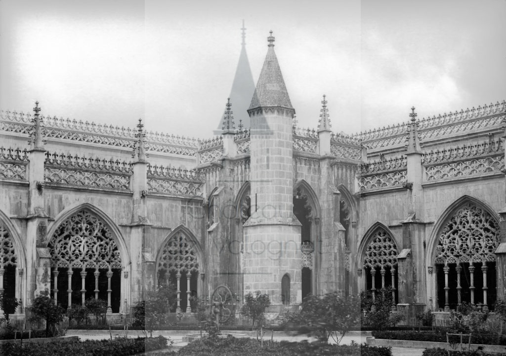 Château de Volognat - Photos - Hubert Vaffier - Bathala - Un angle du cloitre - 26/04/1890 - 1893