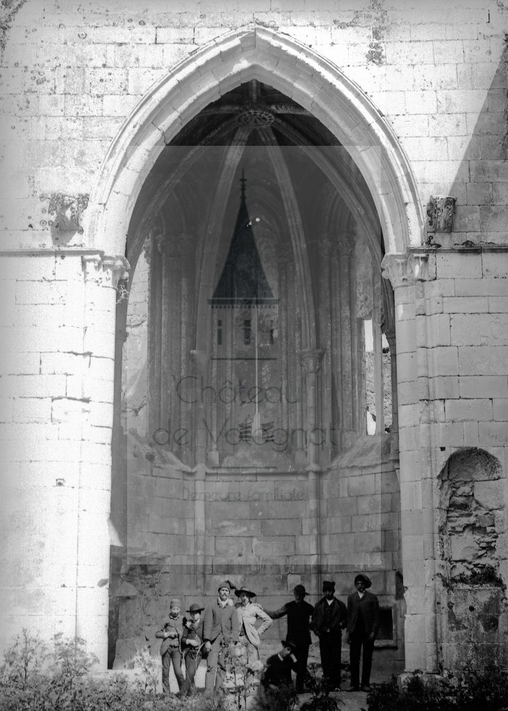 Château de Volognat - Photos - Hubert Vaffier - Leiria - Ruine du château intérieur de la chapelle - 27/04/1890 - 1906