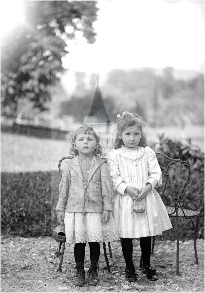 Château de Volognat - Photos - Hubert Vaffier - Volognat - Les enfants de P de C - 06/07/1890 - 1939