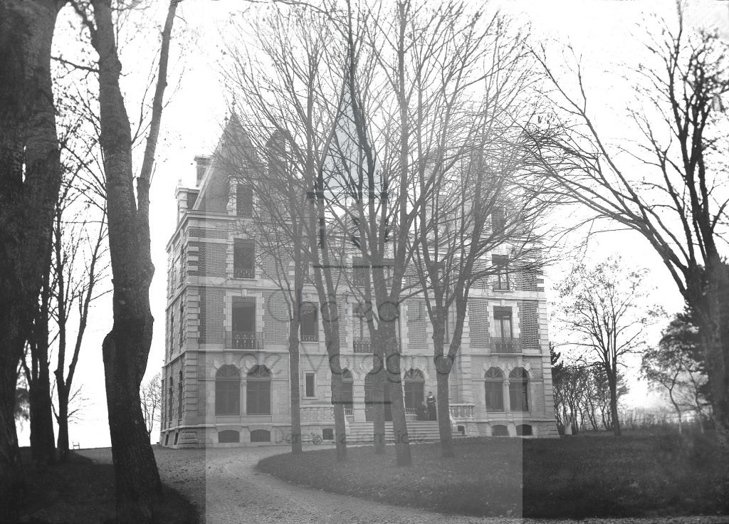 New - Château de Volognat - Photos - Hubert Vaffier - Aloxe Corton - Château Gauthey - 1881-11-12 - 198