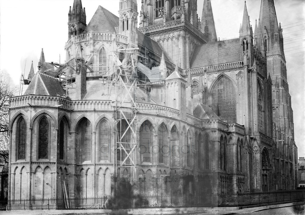 New - Château de Volognat - Photos - Hubert Vaffier - Bayeux - Cathédrale abside - 1891-05-20 - 2042