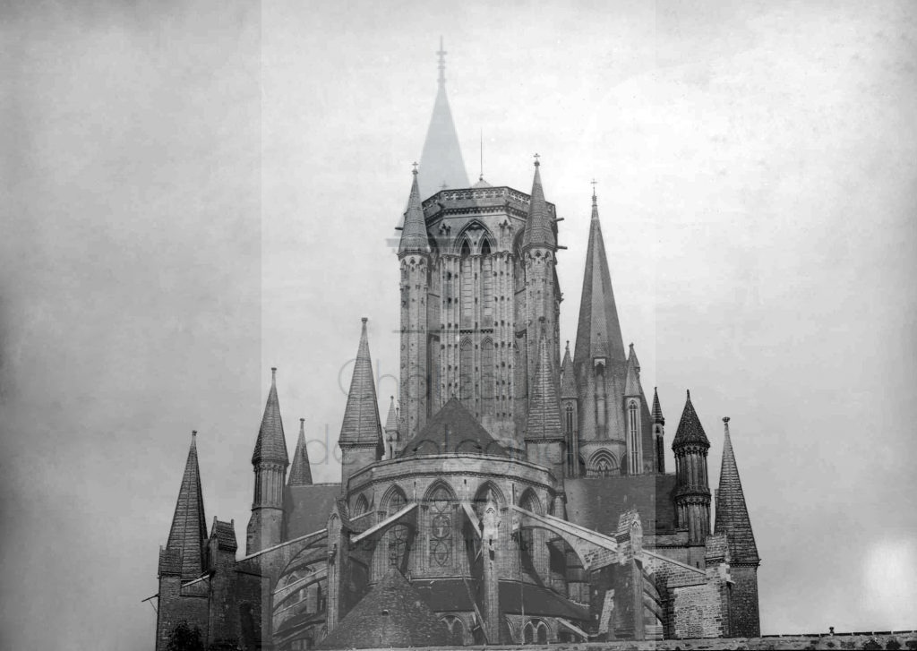 Château de Volognat - Photos - Hubert Vaffier - Coutances - Abside de la cathédrale - 24/05/1891 - 2064