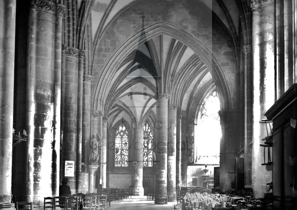 New - Château de Volognat - Photos - Hubert Vaffier - St Lo - Intérieur de la cathédrale nef latérale - 1891-05-26 - 2075