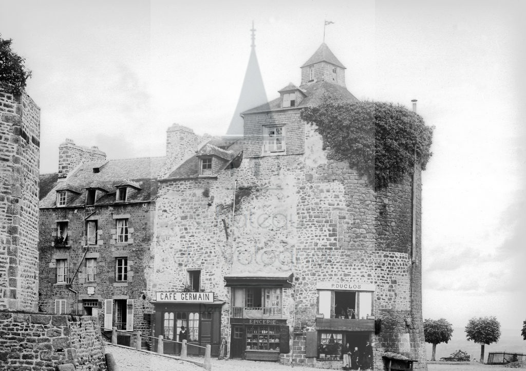 New - Château de Volognat - Photos - Hubert Vaffier - Avranches - Rue - fortifications - 1891-05-28 - 2085