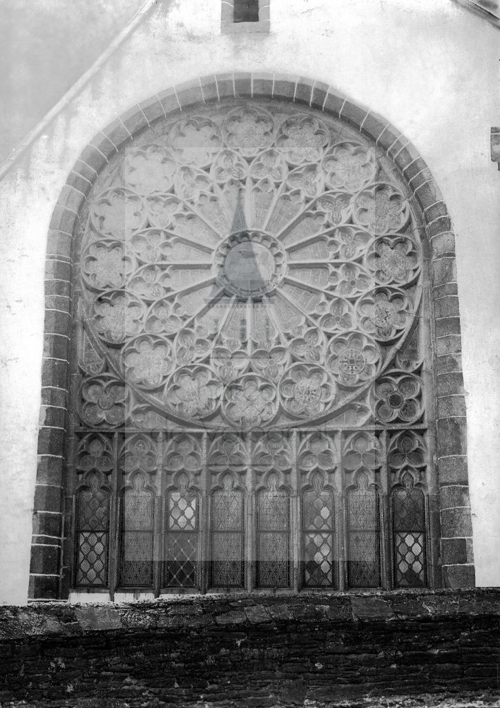 New - Château de Volognat - Photos - Hubert Vaffier - Morlaix - Rosace de l'ancienne église des Jacobins - 1891-06-10 - 2147