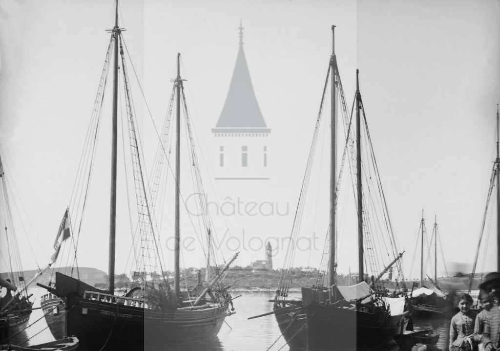 New - Château de Volognat - Photos - Hubert Vaffier - Rovigno - Vue prise dans le port - 1892-04-24 - 2345