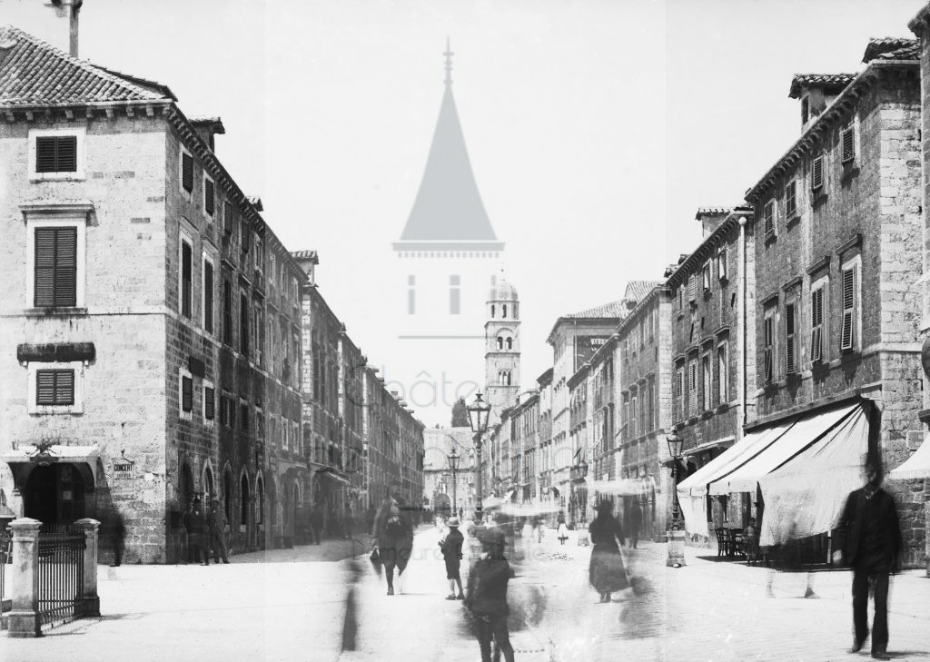 New - Château de Volognat - Photos - Hubert Vaffier - Raguse - La grande rue - 1892-05-20 - 2451