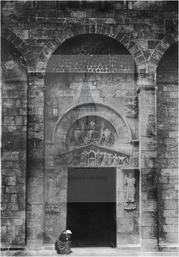 Château de Volognat - Photos - Hubert Vaffier - Clermont Férrand - Façade de Notre Dame du port - 15/06/1893 - 2820