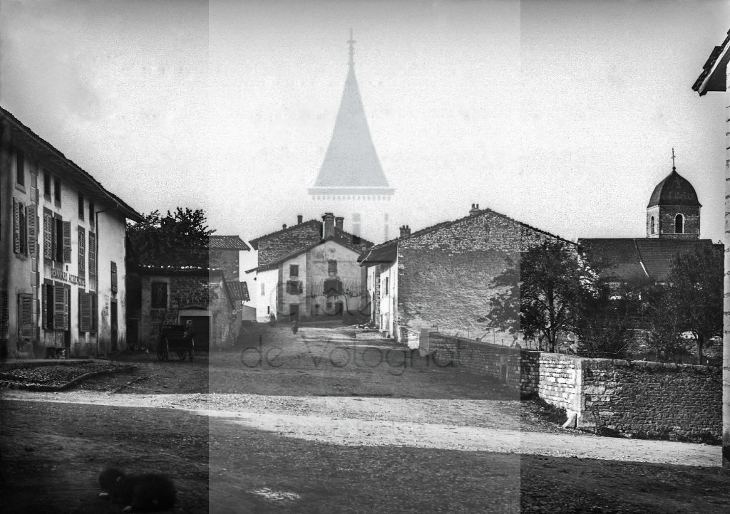 New - Château de Volognat - Photos - Hubert Vaffier - Hautecourt - L'entrée du village - 1894-04-25 - 2914