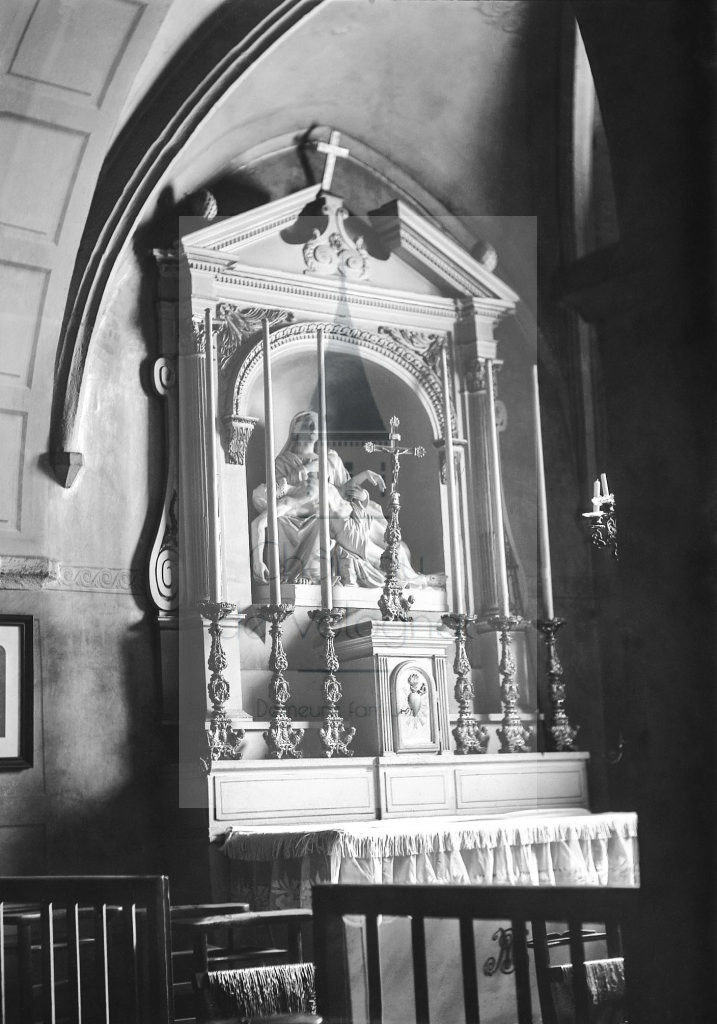Château de Volognat - Photos - Hubert Vaffier - Saint Rambert en Bugey - Chapelle Franc et Martelin dans l'église - 01/09/1895 - 3020