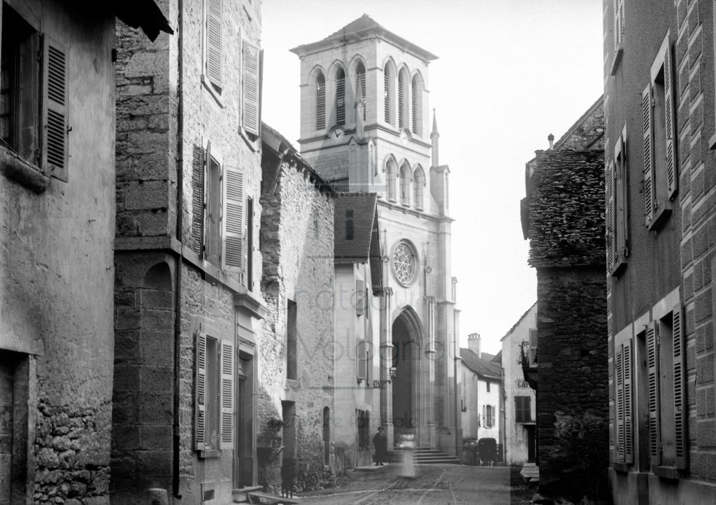 New - Château de Volognat - Photos - Hubert Vaffier - Villebois - L'église - 1895-11-16 - 3088