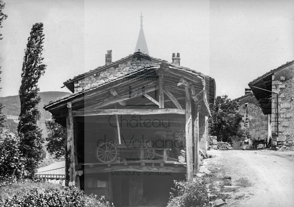New - Château de Volognat - Photos - Hubert Vaffier - Serrières - Pris du pont - 1896-06-02 - 3100