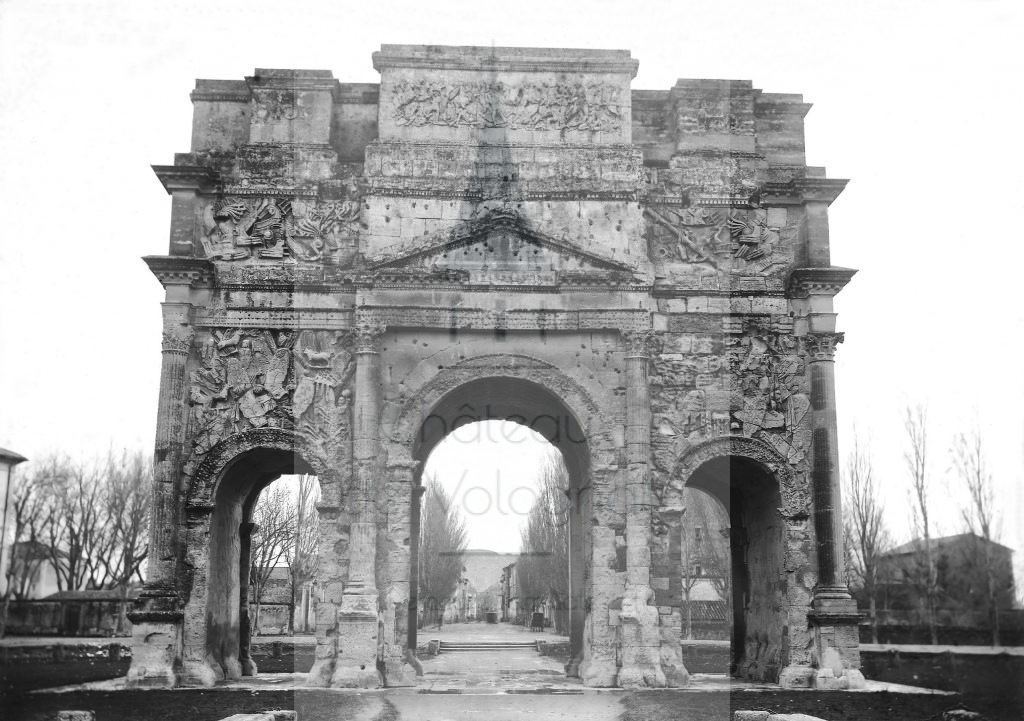 New - Château de Volognat - Photos - Hubert Vaffier - Orange - Arc de triomphe - 1883-02-11 - 326