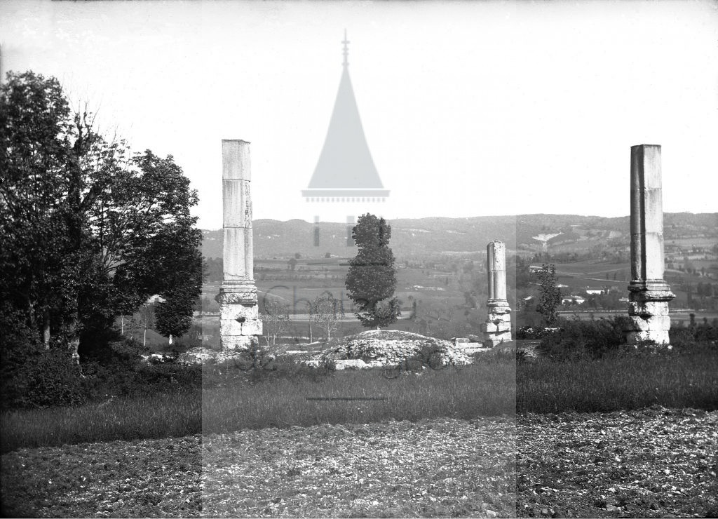 New - Château de Volognat - Photos - Hubert Vaffier - Izernore - Ruines romaines - 1883-05-22 - 352