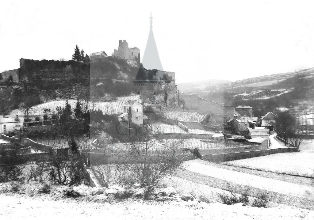 New - Château de Volognat - Photos - Hubert Vaffier - Cremieu - Vu depuis le cimetière - 1883-12-18 - 446