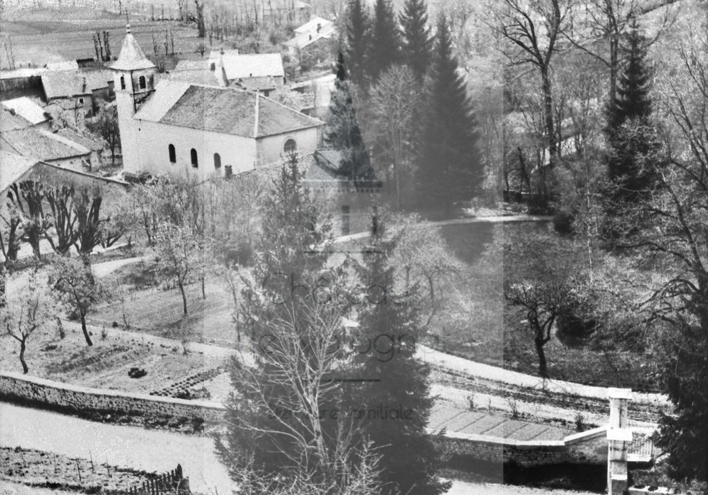 New - Château de Volognat - Photos - Hubert Vaffier - Volognat - Village vu des rochers - 1884-04-06 - 476