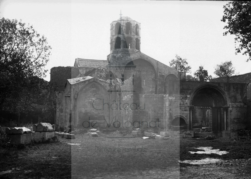 New - Château de Volognat - Photos - Hubert Vaffier - Arles - Chapelle des Alyscamps - 1884-04-28 - 497