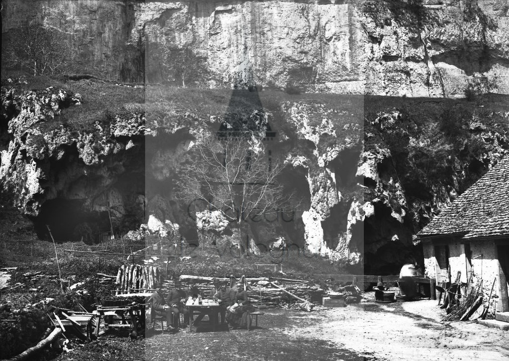 New - Château de Volognat - Photos - Hubert Vaffier - Lons le Saunier - Rochers et molins à Baume - 1884-05-13 - 511