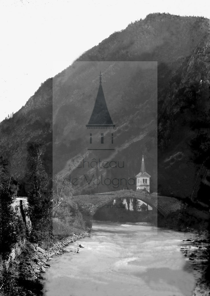 Château de Volognat - Photos - Hubert Vaffier - Moutiers - Vu de la route d'Alberville - 01/08/1884 - 572