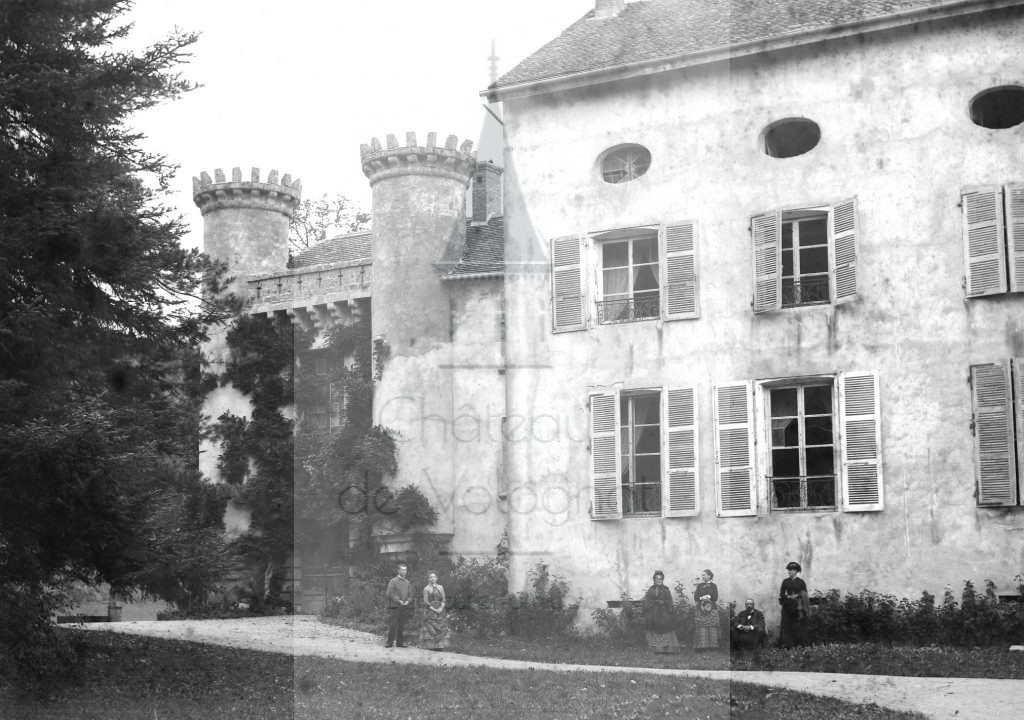 Château de Volognat - Photos - Hubert Vaffier - Maillat - Le château en arrivant - 21/10/1884 - 612