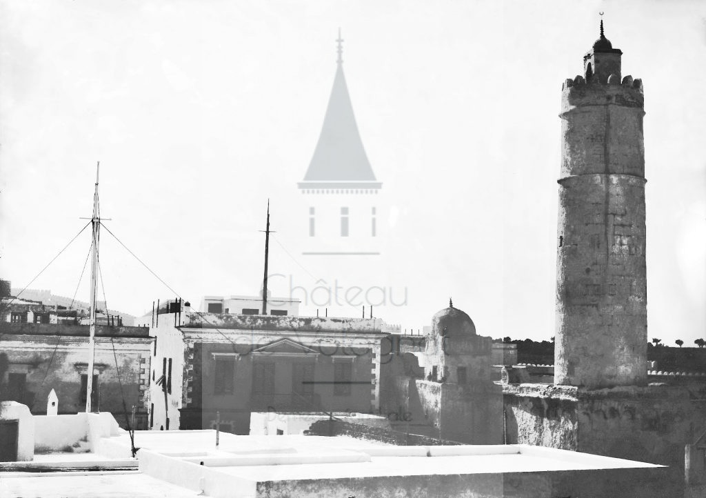 New - Château de Volognat - Photos - Hubert Vaffier - Sousse - Eglise catholique grande tour vue des terrasses - 1885-04-25 - 632