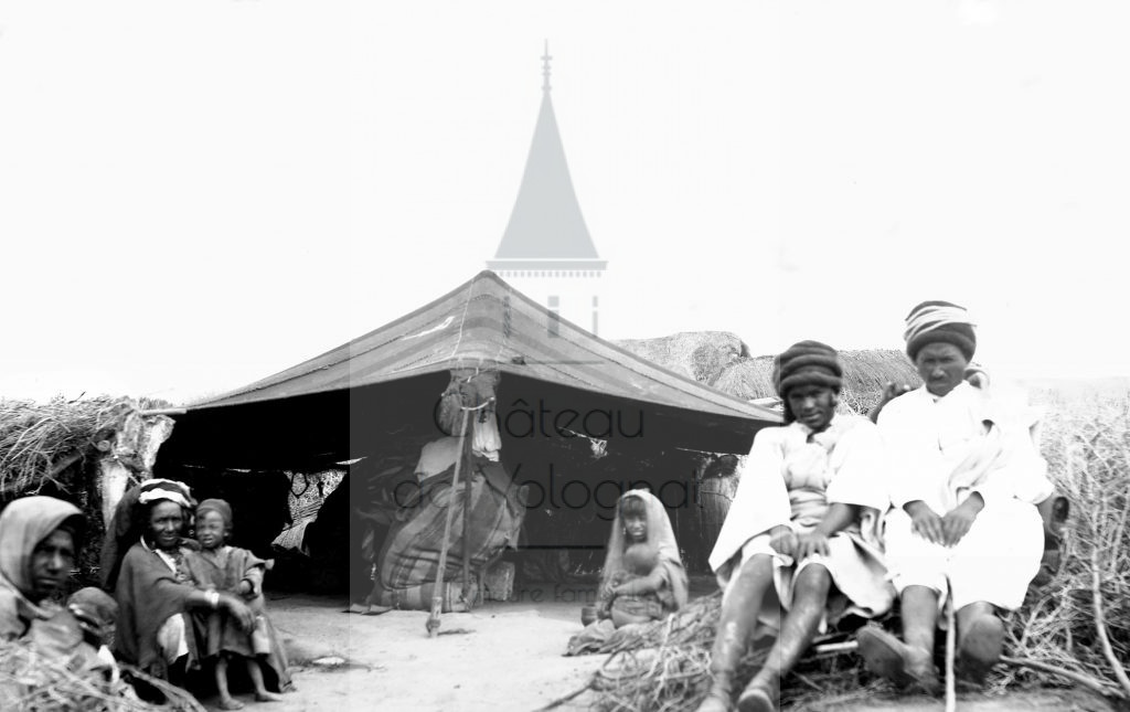 Château de Volognat - Photos - Hubert Vaffier - Dar el Bey - Une tente arabe - 02/06/1885 - 737