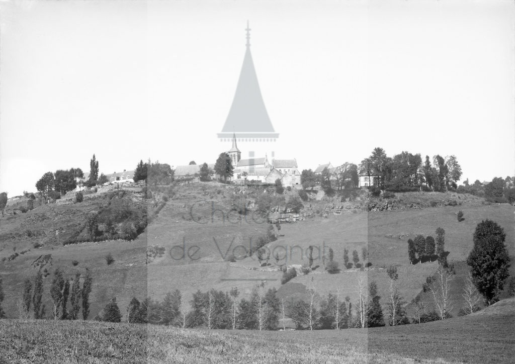 Château de Volognat - Photos - Hubert Vaffier - St Sauves - Village - 02/09/1885 - 786