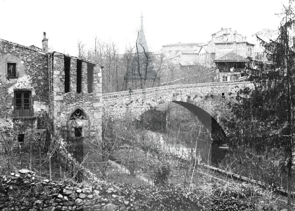 Château de Volognat - Photos - Hubert Vaffier - Francheville - Ancien pont et village - 28/10/1885 - 805