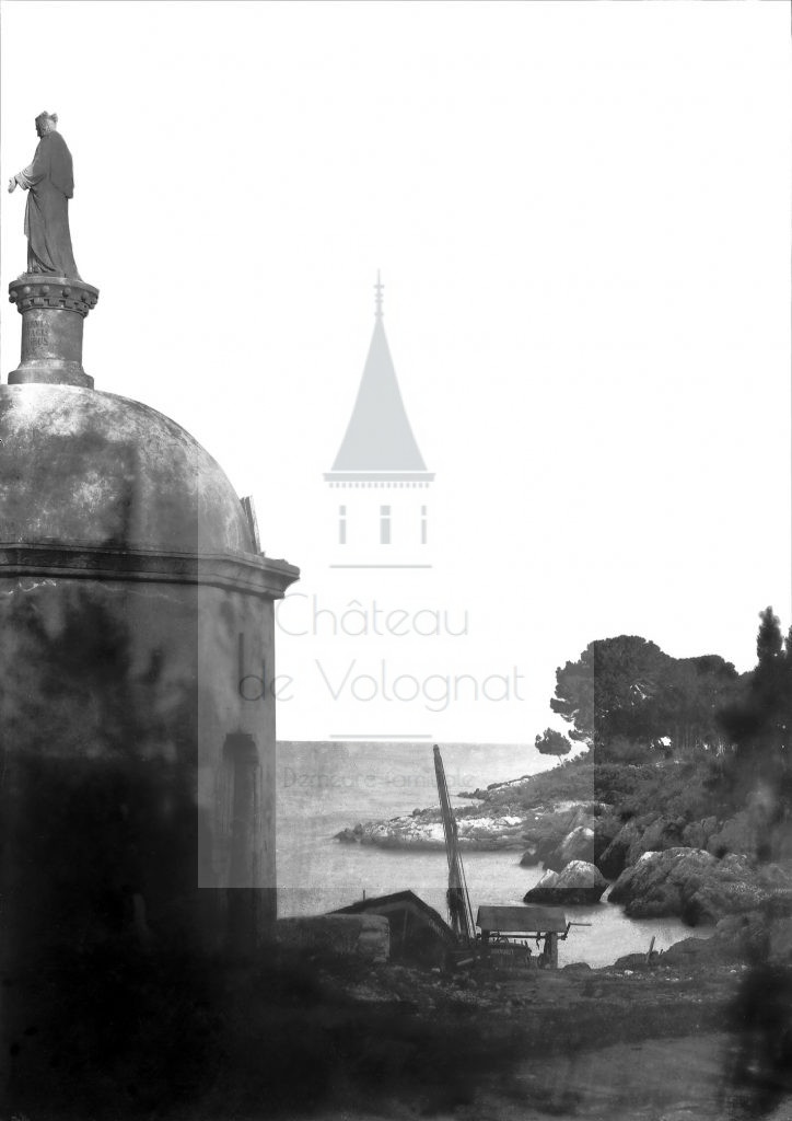Château de Volognat - Photos - Hubert Vaffier - Cannes - Petite chapelle dans l'ile St Honorat - 29/01/1886 - 849
