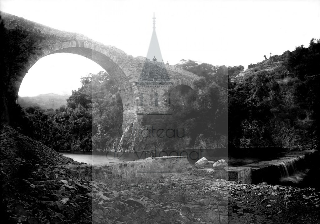 New - Château de Volognat - Photos - Hubert Vaffier - Lamalou - Le pont de Villemagne - 18800730 - 87